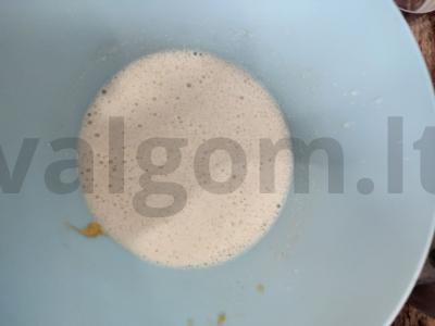 Moliūgų blyneliai su cinamonu ir imbieru ant ryžių miltų Žingsnis 3