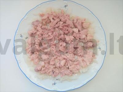 Švelni "Mimoza" su menkės kepenėlėmis Žingsnis 1