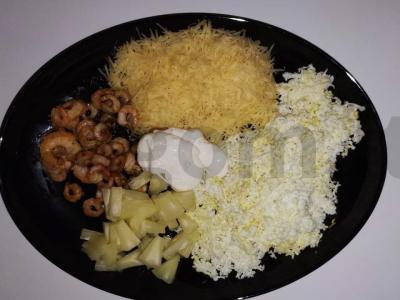 Gardžios krevečių ir česnakų salotos Žingsnis 2