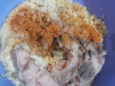 Daug baltymų turintys vištienos kotletai Žingsnis 2