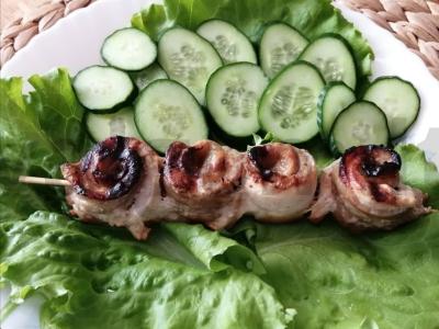 Vištienos rozetės su šonine pagrindine nuotrauka