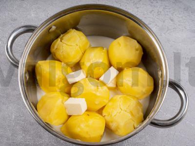 Bulvių košė su jautiena pomidorų padaže Žingsnis 4