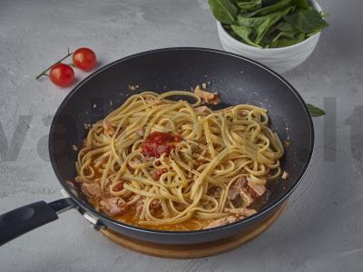 Makaronai su tunu ir špinatais Žingsnis 4