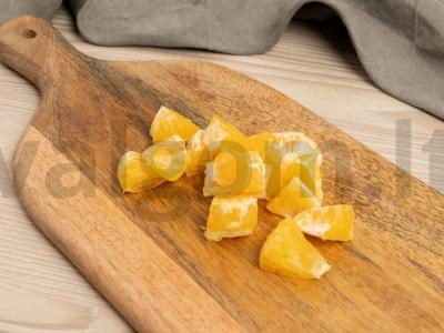 Vaisių salotos su mandarinų kriauše ir graikiniais riešutais Žingsnis 2