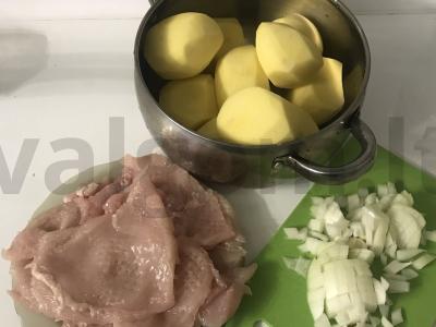 Bulvės su vištiena po sūrio plutele Žingsnis 1