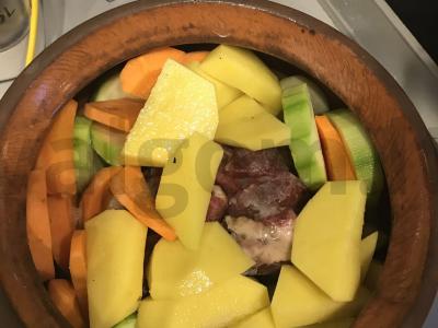 Troškinys ketaus puode Žingsnis 1