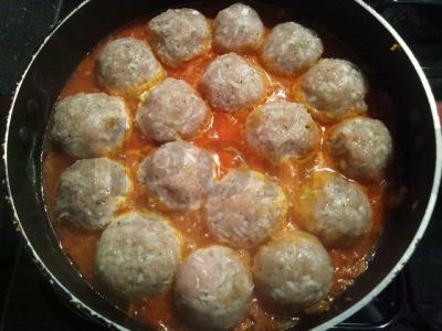 Švelnūs kalakutienos kukuliai su ryžiais pomidorų padaže Žingsnis 4