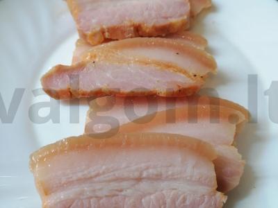 Naminė kiaulienos krūtinėlė aštriuose prieskoniuose Žingsnis 4