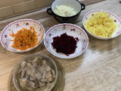 Paprasta silkė po kailiniais Žingsnis 2