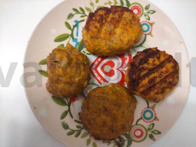 Kalakutienos kotletai "Paslaptis" pagrindine nuotrauka