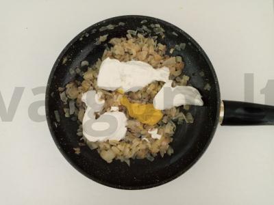 Pikantiški mini kruasanai su kumpiu ir sūriu Žingsnis 1
