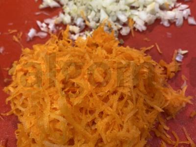 Kūdikių arba dietinė sriuba su vištienos krūtinėlėmis Žingsnis 4