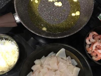 Makaronai su krevetėmis ir kalmarais Žingsnis 2