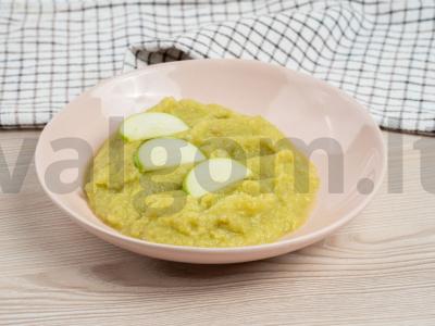 Bulvių košė su cukinija ir obuoliais pagrindine nuotrauka