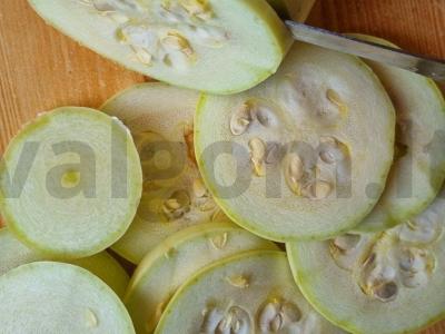 Keptos cukinijos su česnakais Žingsnis 1