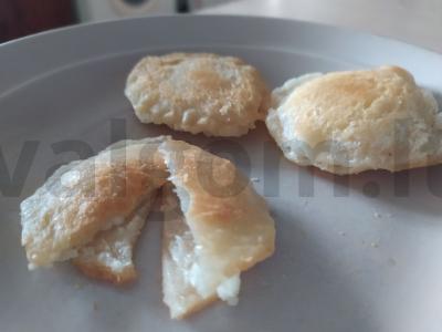 Grilyje keptas sūris duonoje pagrindine nuotrauka