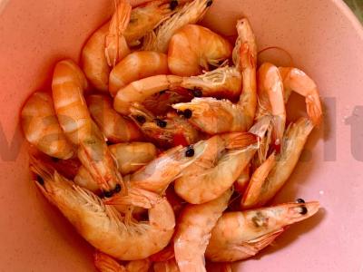 Rukolos salotos su krevetėmis Žingsnis 2