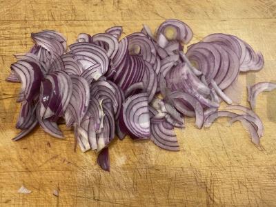 Kumpio marinatas su svogūnais Žingsnis 2