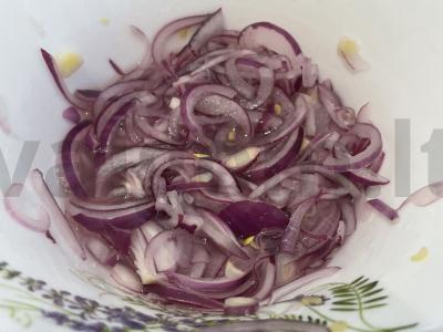 Kumpio marinatas su svogūnais Žingsnis 3