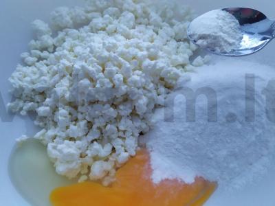 Atviras svogūnų ir kiaušinių pyragas Žingsnis 1