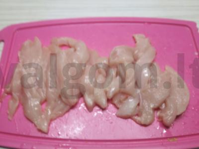 Vištienos krūtinėlės guliašas Žingsnis 2