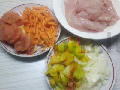 Vištienos krūtinėlės guliašas Žingsnis 3