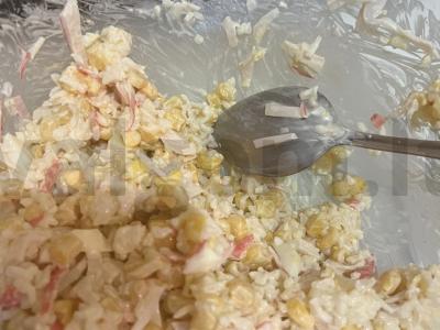 Paprastos krabų salotos su ryžiais ir kiaušiniu Žingsnis 5