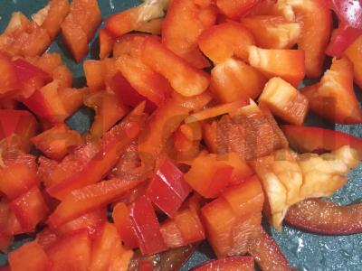 Salotos "Delicious" su rūkyta vištiena ir daržovėmis Žingsnis 5