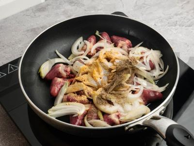 Vištienos širdelės su medumi ir mandarinais Žingsnis 2