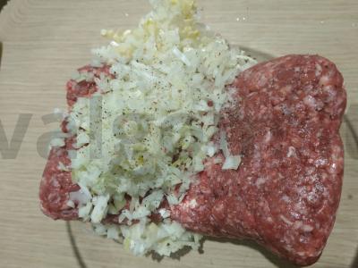Hamburgeris "Lėkštėje" Žingsnis 2
