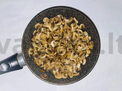 Žuvies salotos su grybais ir majonezu Žingsnis 4