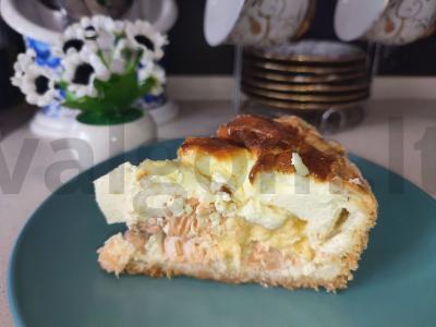 Prancūziškas kišo pyragas su sūriu ir lašiša pagrindine nuotrauka