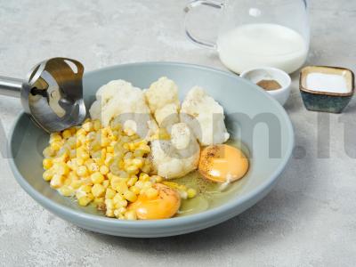 Kukurūzų troškinys su šaldytais žiediniais kopūstais Žingsnis 1