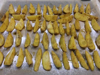 Kaimiškos bulvės su traškia plutele Žingsnis 5