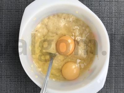 Bananiniai blyneliai be miltų ir cukraus Žingsnis 3