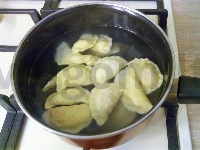 Naminiai koldūnai su raugintais kopūstais Žingsnis 5