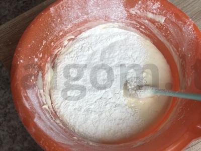 Bananų ir šokolado pyragas Žingsnis 3