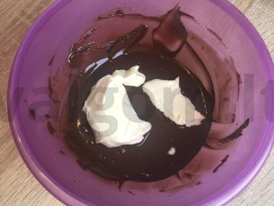 Bananų ir šokolado pyragas Žingsnis 8