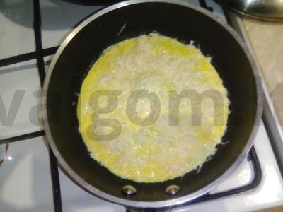 Neįprastas omletas su sūriu Žingsnis 5