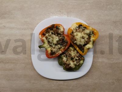 Įdarytos paprikos su grybais pagrindine nuotrauka