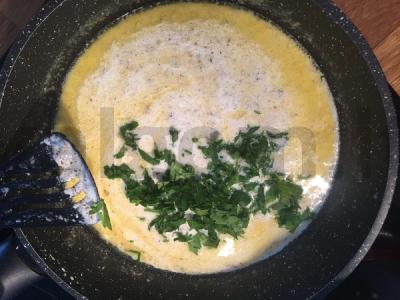Makaronai riešutų ir grietinėlės padaže Žingsnis 7