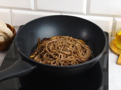 Soba su rūkyta krūtinine ir sojų padažu Žingsnis 3
