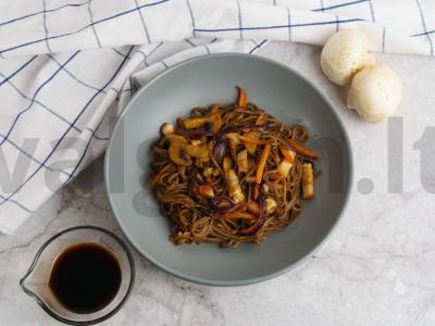Soba su rūkyta krūtinine ir sojų padažu Žingsnis 4