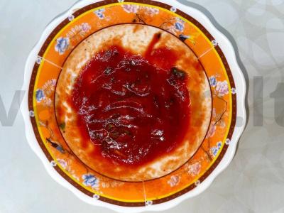 Padažas su kalendra ir pomidorų pasta Žingsnis 1