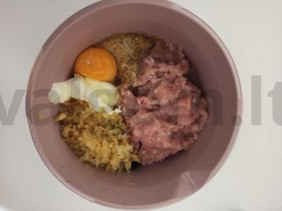 Mėsos terinas su kriauše džiūvėsėliuose Žingsnis 3
