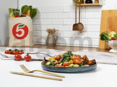 Sukotašo salotos pagrindine nuotrauka