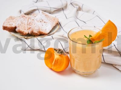 Persimonų grietinė pagrindine nuotrauka