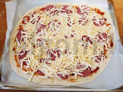 Naminė pepperoni pica Žingsnis 6