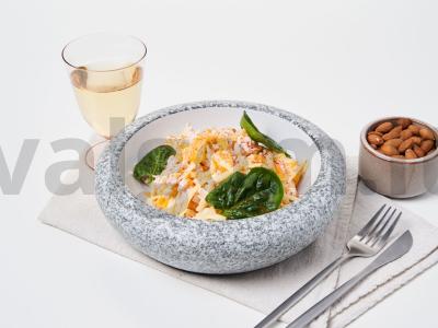 Greitos vištienos salotos pagrindine nuotrauka