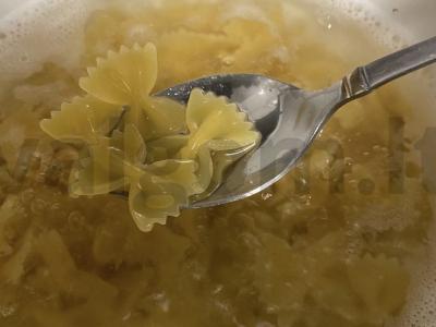 Farfalle su vištiena ir grybais Žingsnis 2